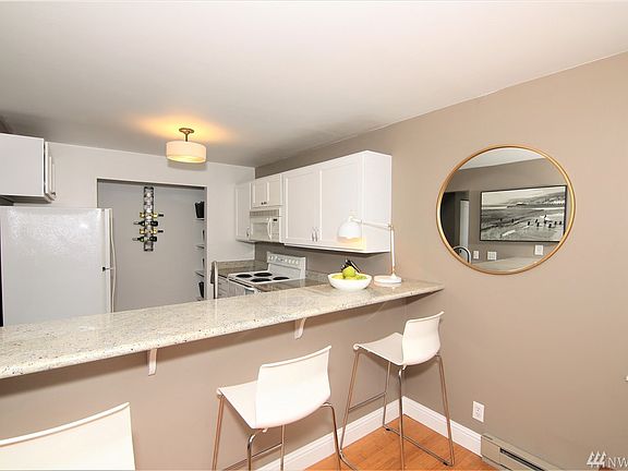 4th image of 16820 6th Ave W APT B7