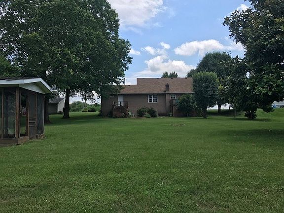 5th image of 225 Meadows Ln
