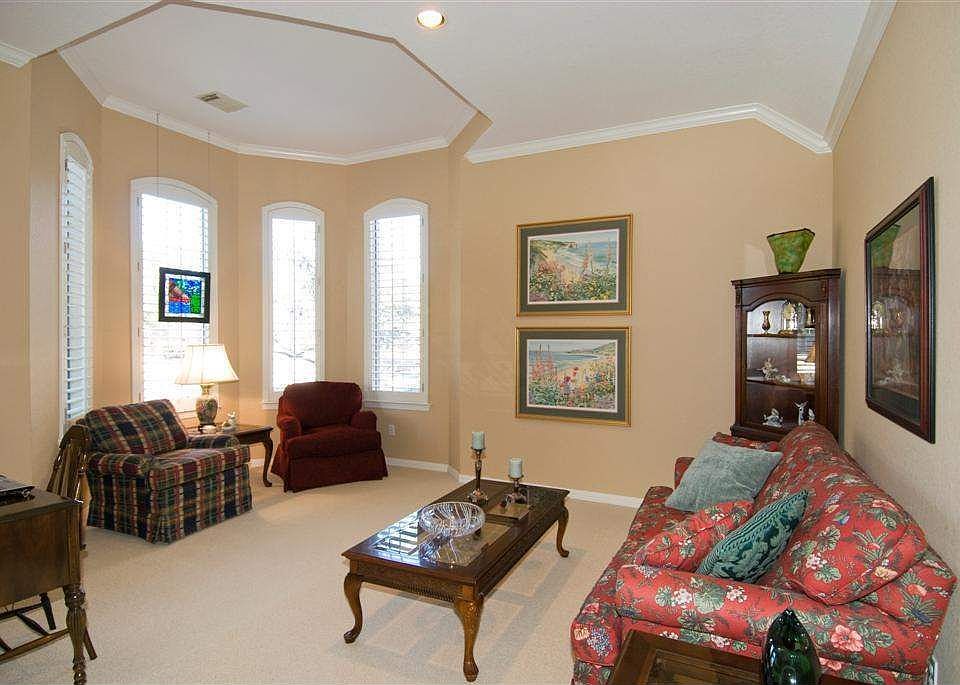 2nd image of 16727 Ingleside Park