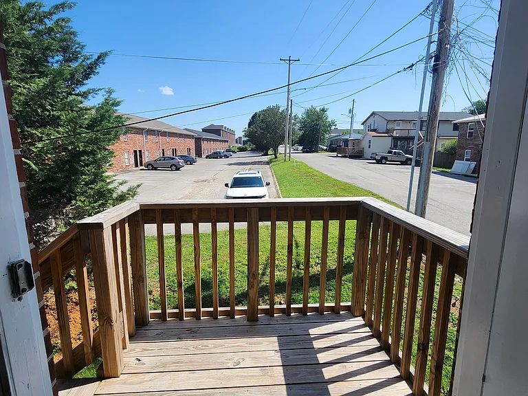 1495 Autumn Ave #8 — Photo 6