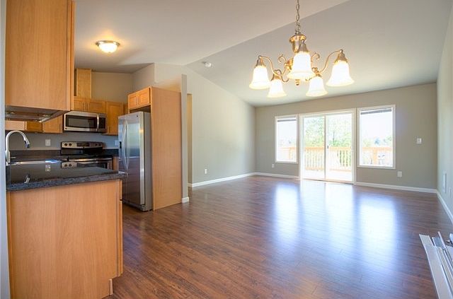 2nd image of 10044 20th Ave SW