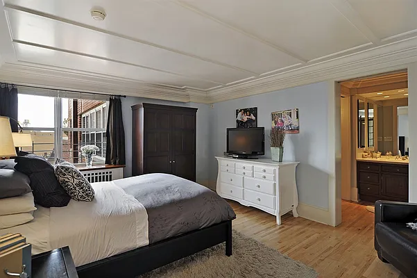 Sold by Corcoran | media 5