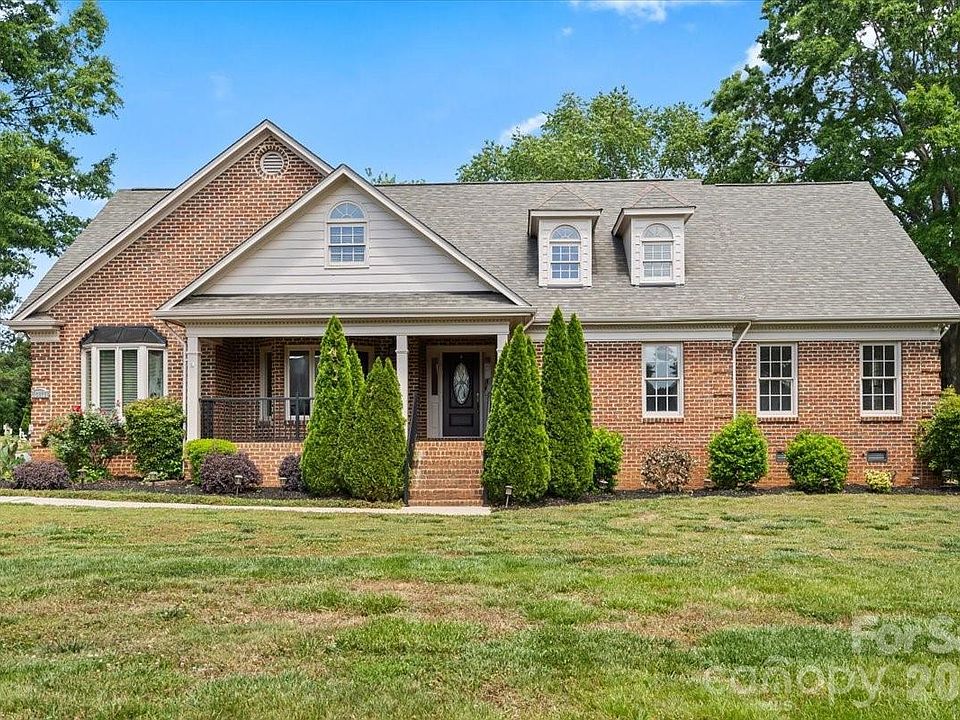 2nd image of 13815 Holgate Hill Dr