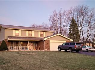 24826 S Willow Brook Trl, Crete, IL 60417