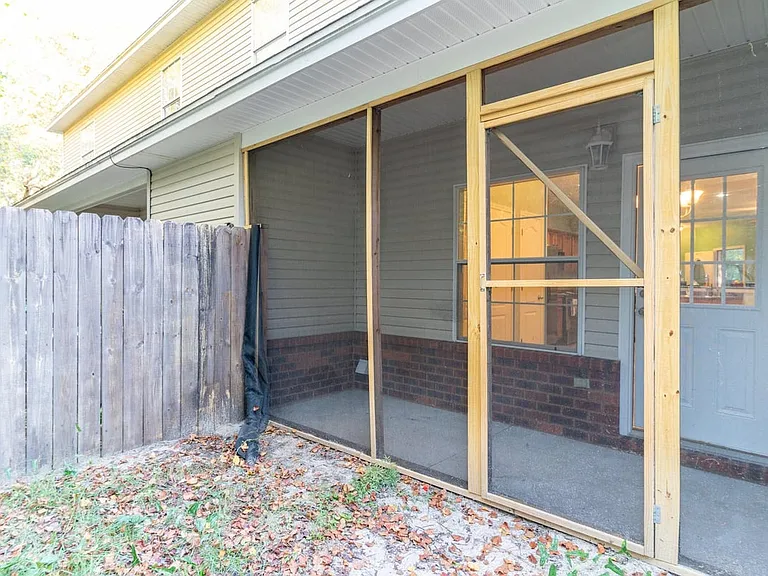827 Fairview Dr #3 — Photo 21