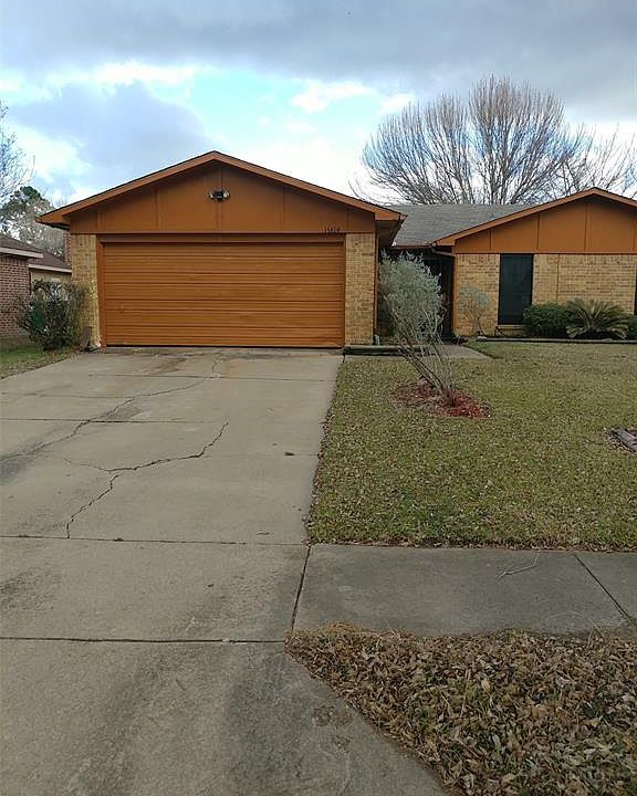 1st image of 15619 Fall Briar Dr