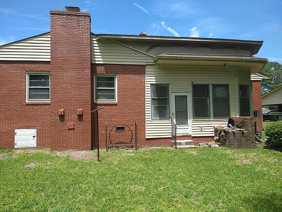 5th image of 509 Eaton St