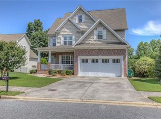 670 Chestnut Bend Dr, Winston Salem, NC 27103