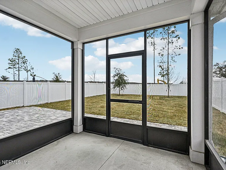 13019 Holsinger Blvd — Photo 2