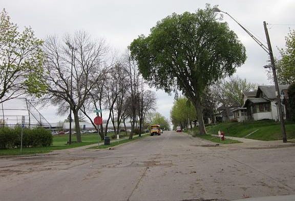 3rd image of 3257 Russell Ave N