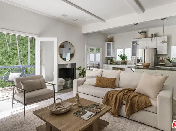 8326 Kirkwood Dr, Los Angeles, CA 90046