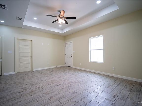 2nd image of 3086 Briggs Rd #B