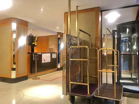 Rented by R New York | media 23