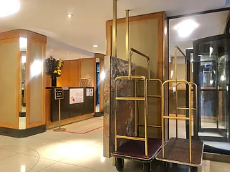 Rented by R New York