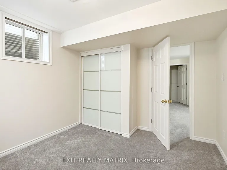194 Flowing Creek Cir — Photo 24