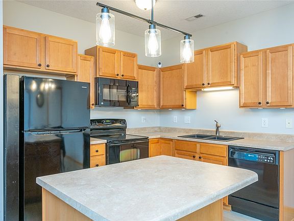 5th image of 10310 Essex Dr Unit 5