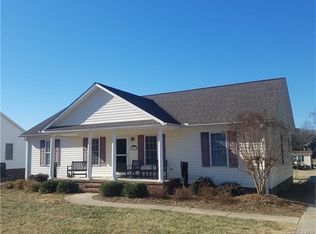 1315 Dover St, Kannapolis, NC 28081