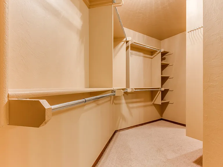 16616 Hardwood Pl — Photo 22