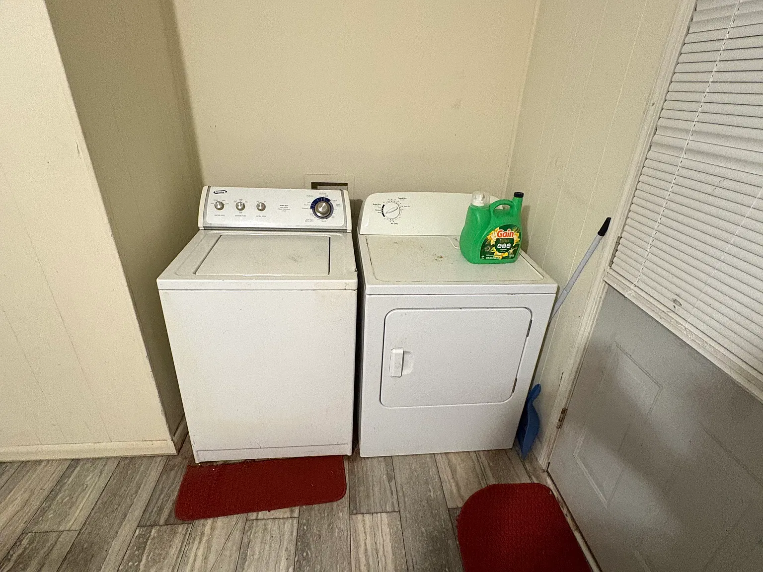 2 bed, 925 sqft, $1,000 — Photo 3