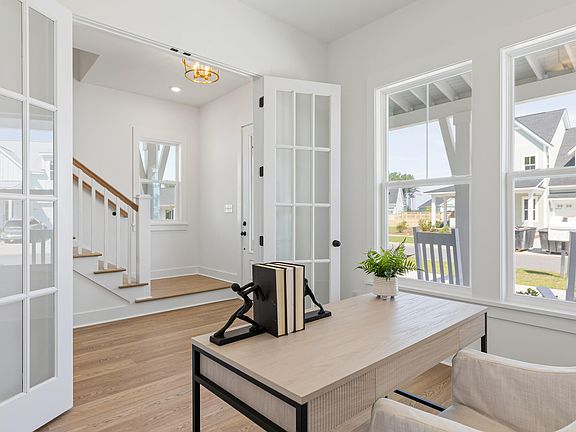 4th image of 620 June Berry Dr
