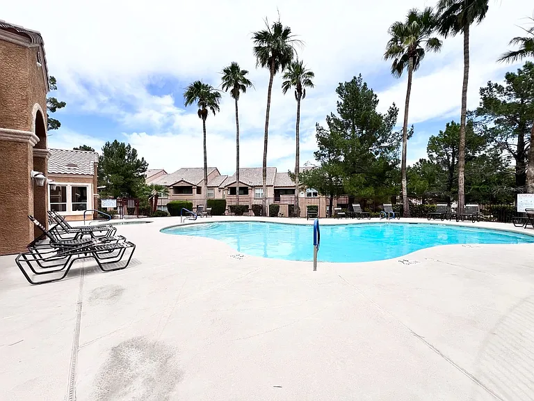 1150 N Buffalo Dr #1077 — Photo 27