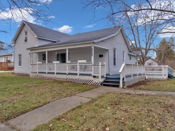266 S Elm St, Lapeer, MI 48446