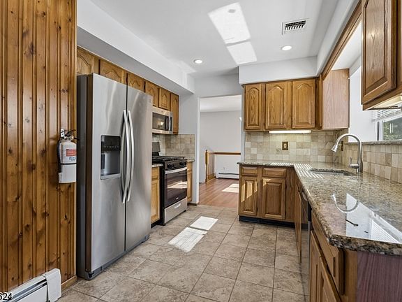 2nd image of 8 Faesch Ct