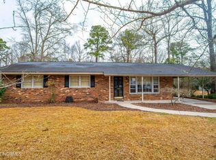 3402 Windsor Dr, Trent Woods, NC 28562