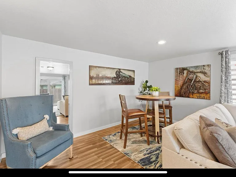746 Hemlock Ct — Photo 18