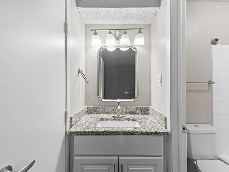 Flats at Berkman — Photo 14