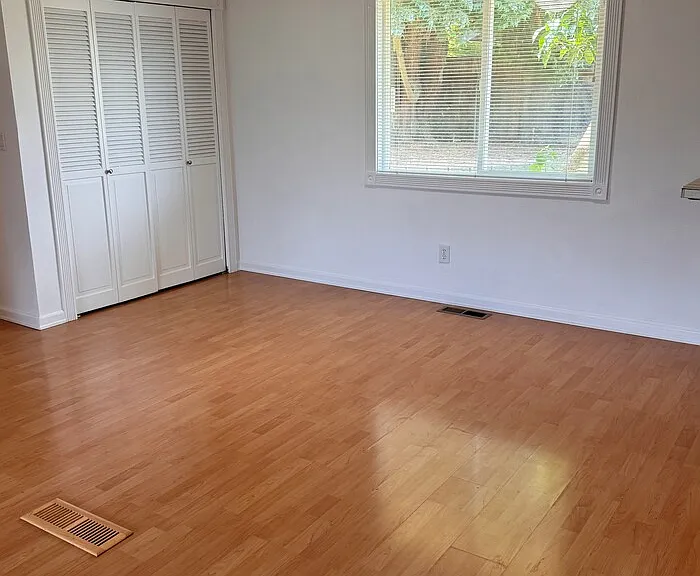 420 NW 10th Ave — Photo 3