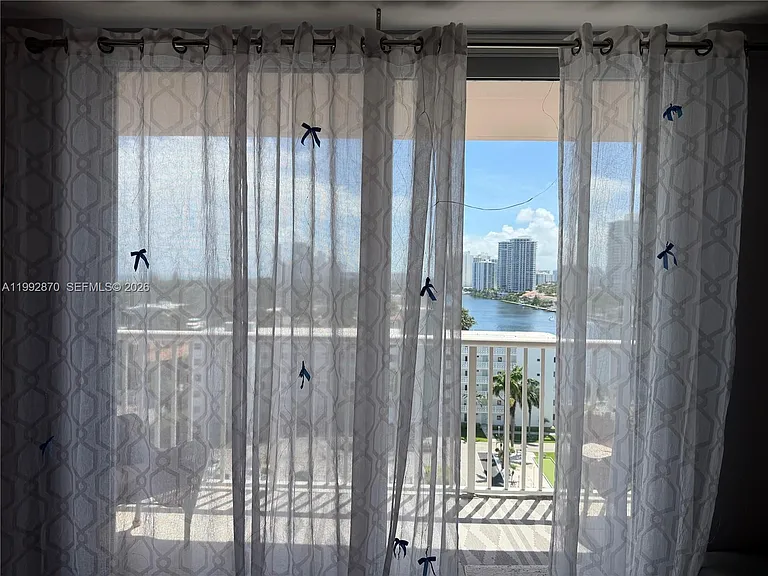 3161 S Ocean Dr #1109 — Photo 14