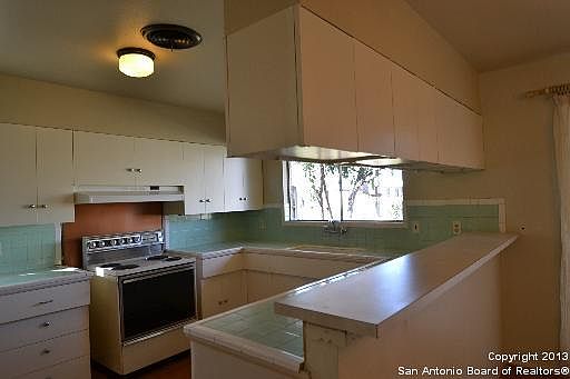 3rd image of 354 Haverford Dr