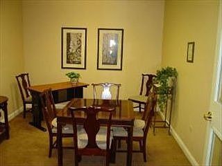 4th image of 605 Barrington Ave APT 212
