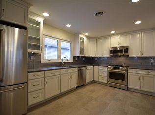 23 Lincoln Pkwy #2, Bayonne, NJ 07002