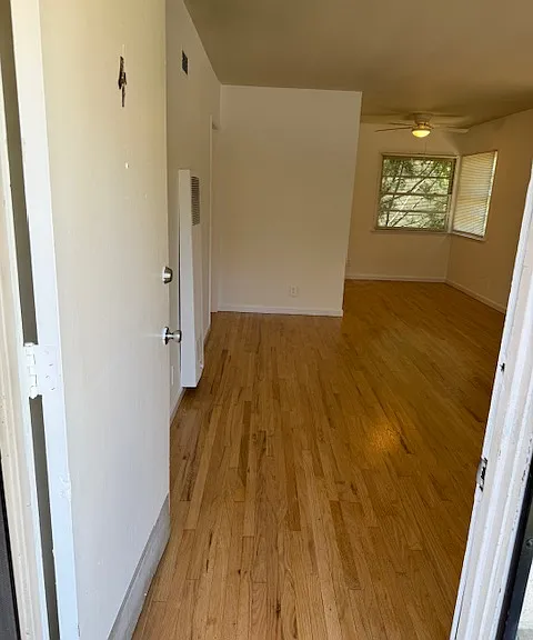 12736 Venice Blvd #4 — Photo 1