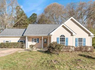 256 Thorn Brook Cir, Bethlehem, GA 30620