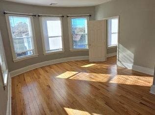 12 Suffield St #3, Worcester, MA 01610