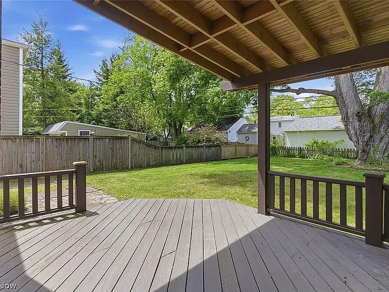 430 Canterbury Rd — Photo 3