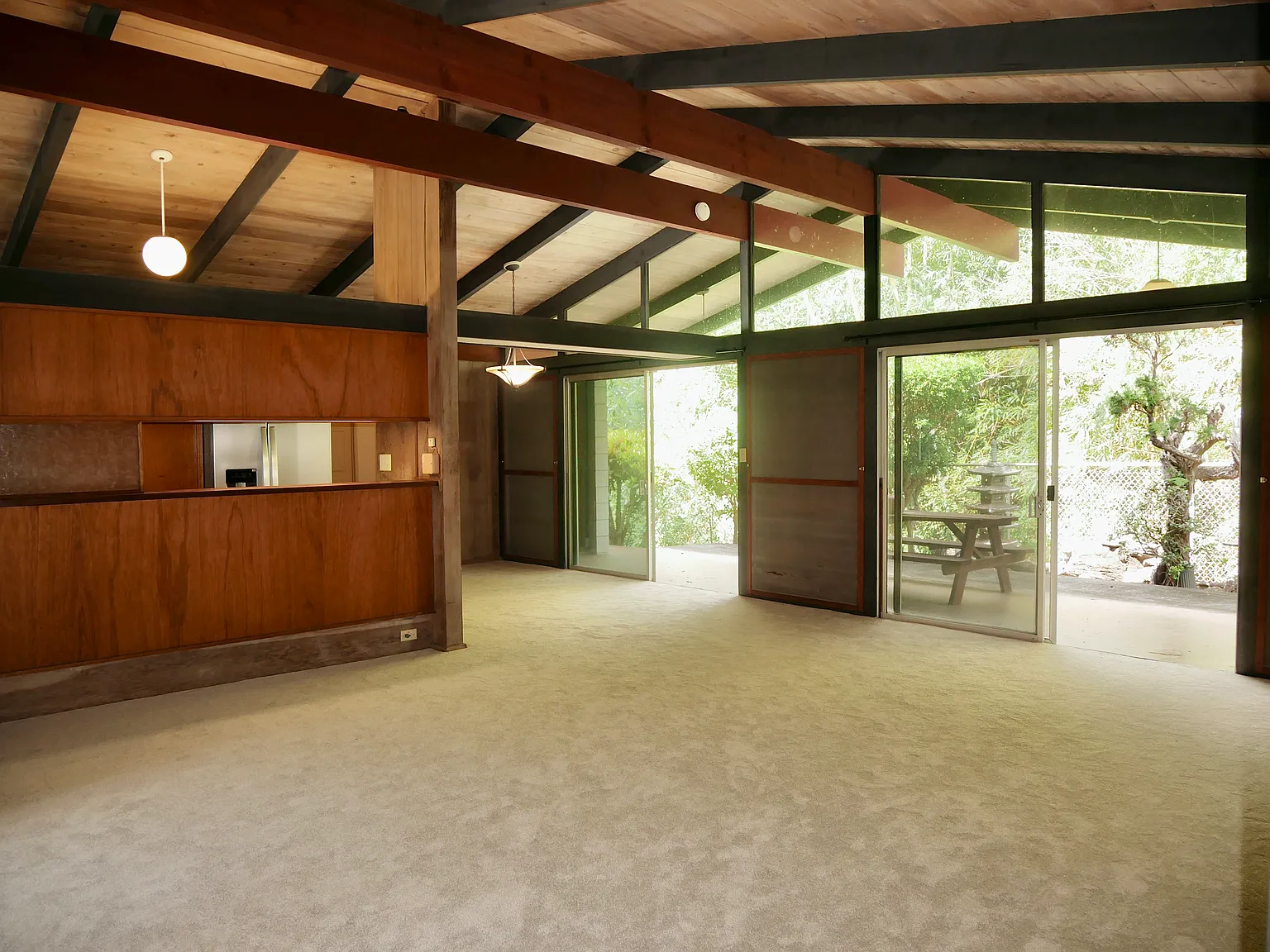 4 bed, 1223 sqft, $4,500 — Photo 3