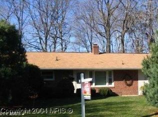 5352 Ravensworth Rd, Springfield, VA 22151