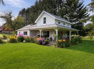 N8567 Smith Rd, Brooklyn, WI 53521