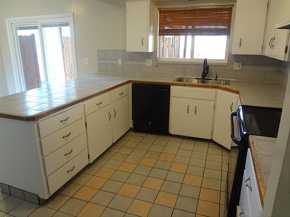 5th image of 2086 Monticello Dr