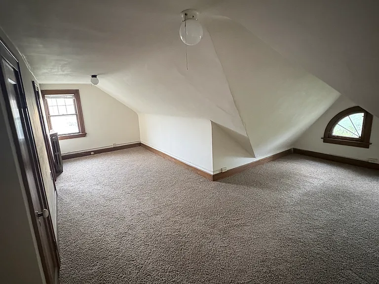 15735 Clifton Blvd #3 — Photo 6