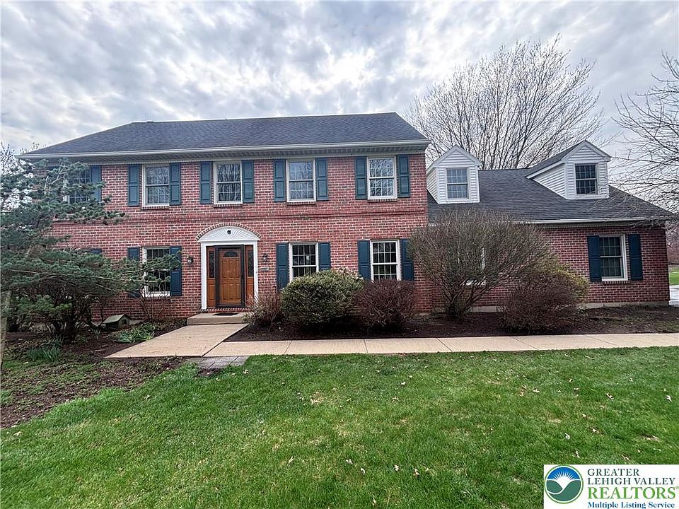 1st image of 2856 Suncrest Dr S