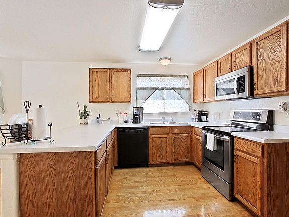 New dishwasher and sink