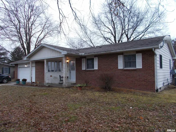 230 Olive St, Latham, IL 62543