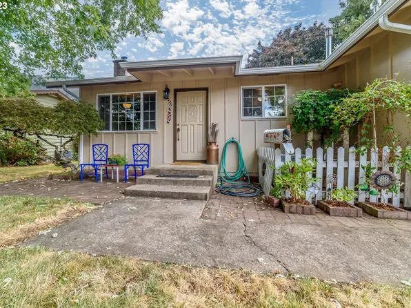 82915 Brookhurst St, Creswell, OR 97426