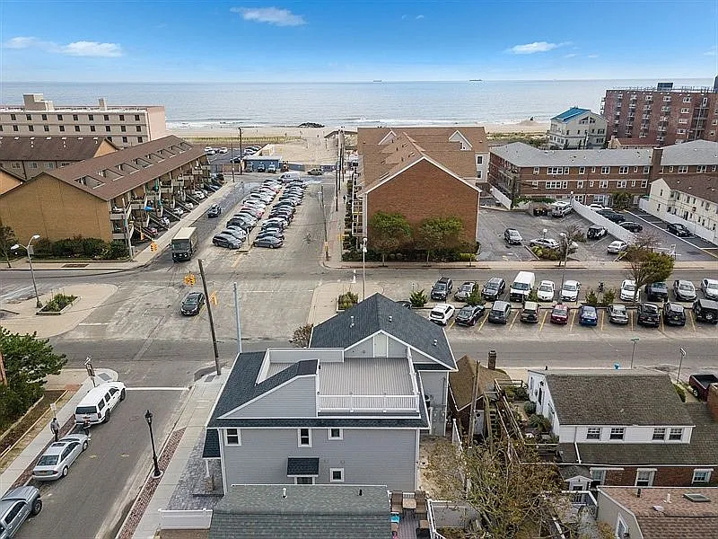 101 Pacific Blvd photo 1