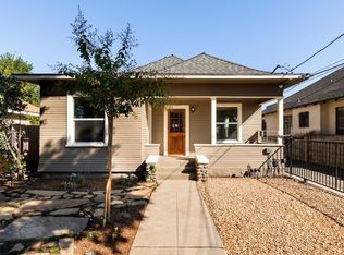 870 N Summit Ave, Pasadena, CA 91103